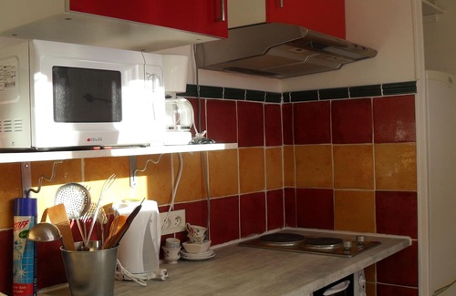Le Bar-sur-Loup Villa | Apartment in villa facing south, for 5 people 1 baby cot