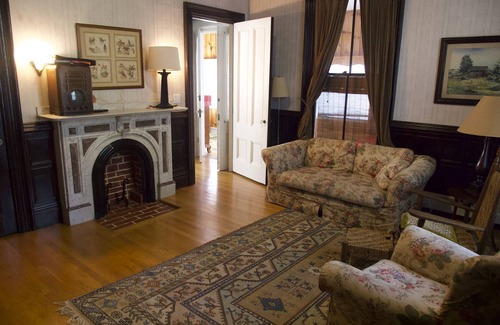 Watertown Apartment | Apartment in Victorian House