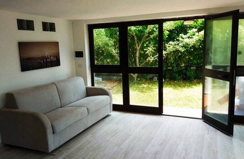 Varazze Apartment | Apartment in villa - Swimming pool