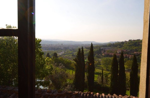 Poggiarello Villa | Apartment in villa with WIFI, pool, TV, patio, panoramic view, parking, close to San Gimignano