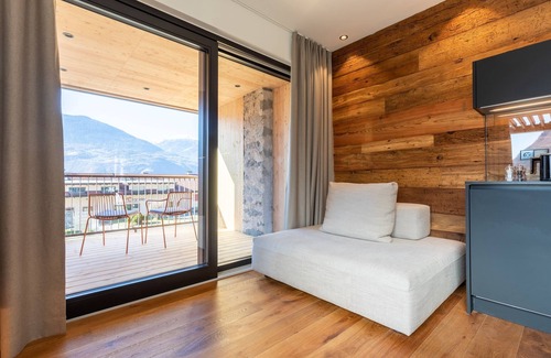 Postal Apartment | Apartment "Innerbachlerhof Gantkofel" with Wi-Fi, Air Conditioning, Garden & Pool