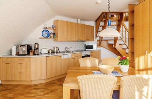 Borkum Apartment | Apartment 'Inselheide- Ferienwohnung Inselnest' with Private Terrace, Private Garden and Wi-Fi
