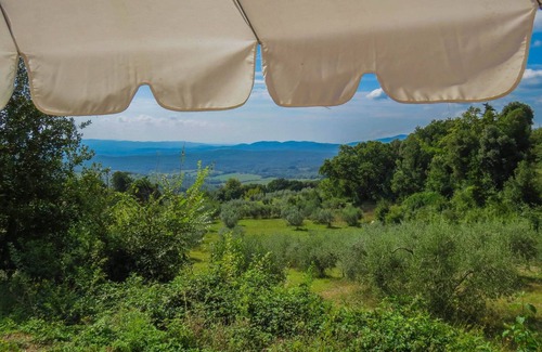 Monteverdi Marittimo Apartment | Apartment on the 2nd floor with terrace and wonderful panoramic view