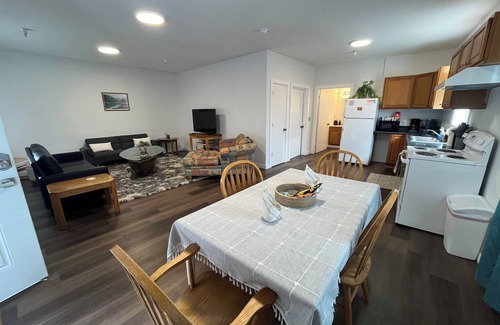 Sitka Apartment | Apartment J: Jamestown Bay -Car Rental Option