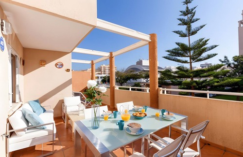 Grao de Gandia Apartment | Apartment 'Jardines De Playa Gandia' with Shared Pool, Wi-Fi and Air Conditioning