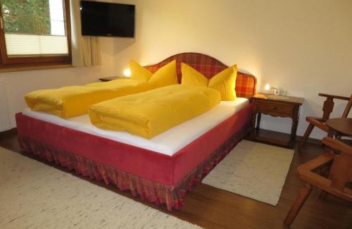 Pettneu am Arlberg Apartment | Apartment Jordan by Interhome