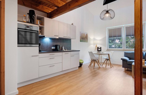 Lohe-Rickelshof Apartment | Apartment 'Junge 4' with Wi-Fi