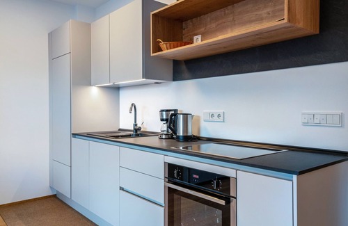Tramin Apartment | Apartment "Karin - Cabernet" with Shared Terrace & Wi-Fi