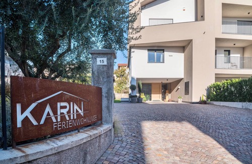 Tramin Apartment | Apartment "Karin - Gala" with Shared Terrace & Wi-Fi