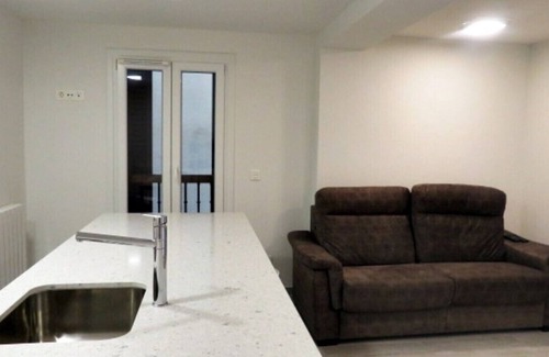 Zarautz Apartment | Apartment Kiriki - Ideal for 2 people in the city center by Egona
