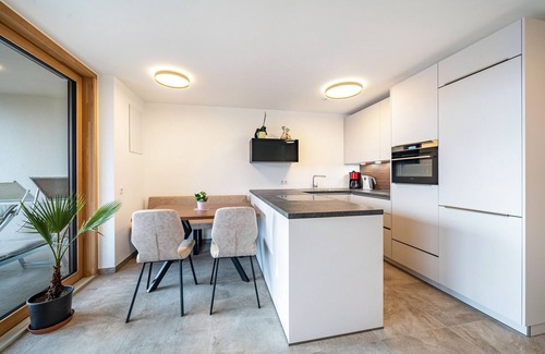 Meltina Apartment | Apartment 'Klara' with Mountain View, Private Terrace and Wi-Fi