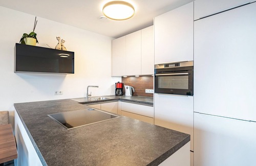 Meltina Apartment | Apartment 'Klara' with Mountain View, Private Terrace and Wi-Fi