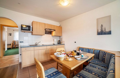 Meltina Apartment | Apartment 'Klausthaler Ferienwohnung B' with Mountain View, Shared Terrace and Wi-Fi