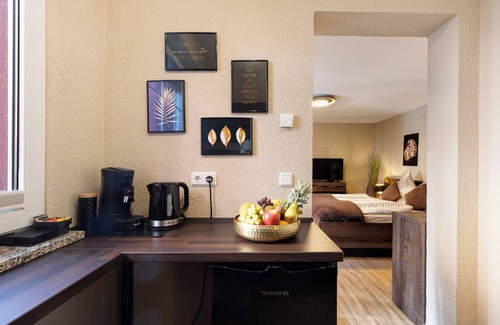 Cottbus Apartment | Apartment 'Kleine Auszeit' with Private Terrace and Wi-Fi