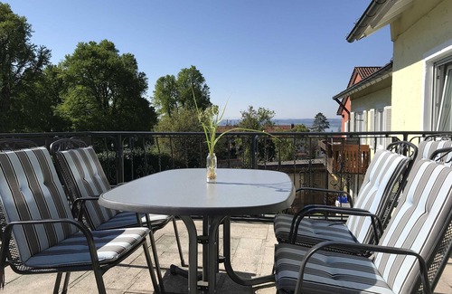 Meersburg Apartment | Apartment Krusch - three-room apartment with a large terrace on the 1st floor