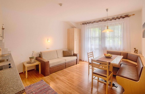 Valle Aurina Apartment | Apartment "Löfflerblick A Möseler" with Mountain View, Wi-Fi & Jacuzzi