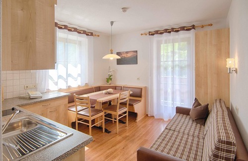 Valle Aurina Apartment | Apartment "Löfflerblick A Schwarzenstein" with Mountain View, Wi-Fi, Sauna & Jacuzzi