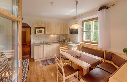 Valle Aurina Apartment | Apartment "Löfflerblick A Schwarzenstein" with Mountain View, Wi-Fi, Sauna & Jacuzzi
