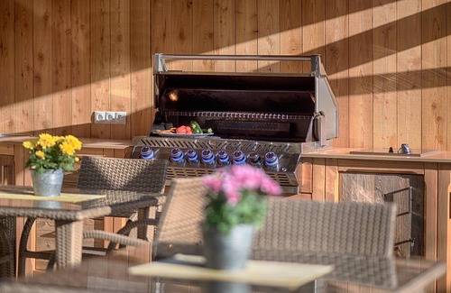 Valle Aurina Apartment | Apartment "Löfflerblick A Schwarzenstein" with Mountain View, Wi-Fi, Sauna & Jacuzzi