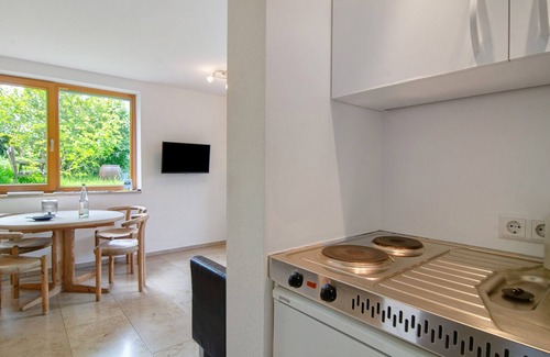 Bodman-Ludwigshafen Apartment | Apartment 'Lisa' with Private Terrace and Wi-Fi