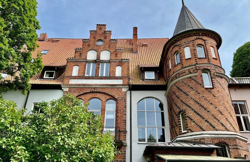 Stralsund Apartment | Apartment L - Holiday apartment at the theater Haus Schill