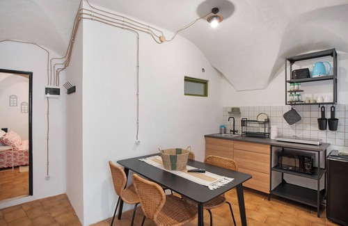 Poggi Apartment | Apartment 'L'Ulivo' with Wi-Fi