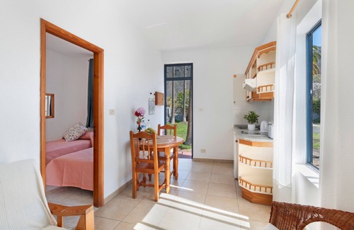 Puerto Naos Apartment | Apartment 'La Bayana - 6' with Sea View, Shared Pool and Wi-Fi