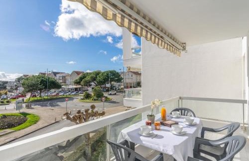 Pontaillac Apartment | Apartment La Plage by Interhome