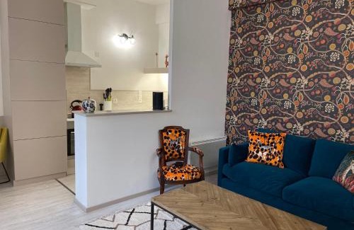 La Rochelle City Centre Apartment | Apartment- La Rochelle historic city centre