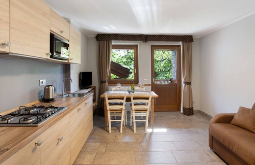 Pont Suaz Apartment | Apartment 'La Vigne De Papagran App3' with Mountain View, Shared Garden and Wi-Fi