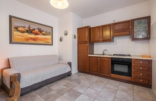 Poggio Murella Apartment | Apartment "Le Case di Titti 2" with Shared Garden & Wi-Fi