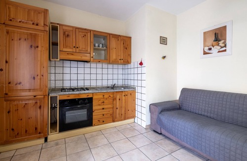 Poggio Murella Apartment | Apartment "Le Case di Titti 1" with Shared Garden & Wi-Fi