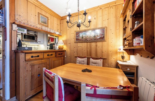 Val-d'Isere Apartment | Apartment 'Le Châtelard' with Mountain View, Private Terrace and Wi-Fi