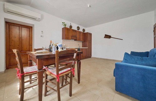 Gavorrano Apartment | Apartment 'Le Sugherine - Pala' with Shared Pool, Wi-Fi and Air Conditioning