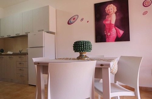 Balestrate Apartment | Apartment 'Le Magnolie 12 - 1° Piano' with Sea View, Wi-Fi and Air Conditioning