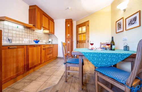 San Vito Apartment | Apartment 'Lechnerhof 1' with Mountain View, Shared Garden and Wi-Fi