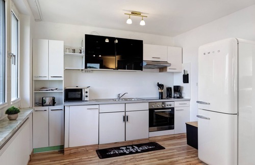Reinhardshausen Apartment | Apartment 'Lerchenweg' with Wi-Fi