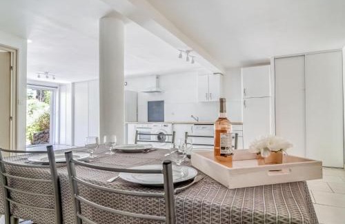 La Valette-du-Var Apartment | Apartment Les Chevrefeuilles by Interhome
