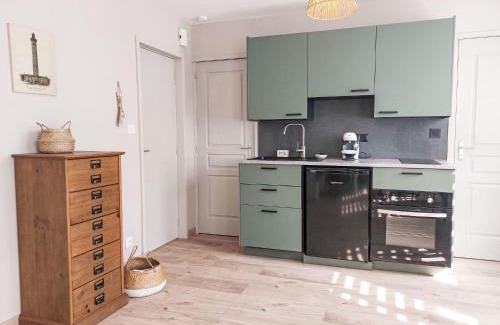 Saint-Guenole Apartment | Apartment Les Goélands by Interhome