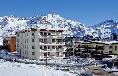 Les Almes Apartment | Apartment Les Grandes Balmes I et II - Le Lac-10 by Interhome