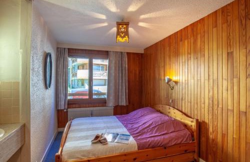 Les Almes Apartment | Apartment Les Grandes Balmes I et II - Le Lac-10 by Interhome