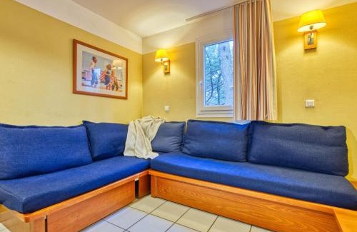 Maubuisson Apartment | Apartment Les Grands Pins-3 by Interhome