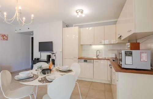 Boulouris-sur-Mer Apartment | Apartment Les Rivages de L'Esterel-2 by Interhome