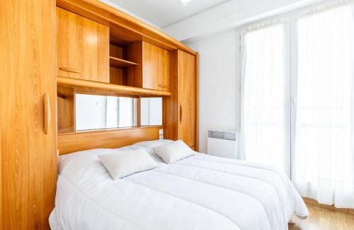 Pontaillac Apartment | Apartment Les Sternes by Interhome