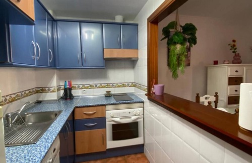 Arroyo de la Miel Apartment | Apartment 'Liya's Home' with Balcony, Wi-Fi and Air Conditioning