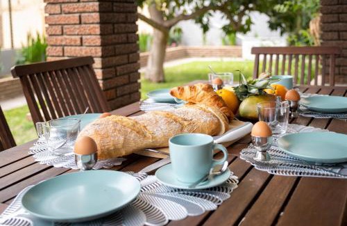 La Cala del Moral Apartment | Apartment Los Olivos Heated Pool