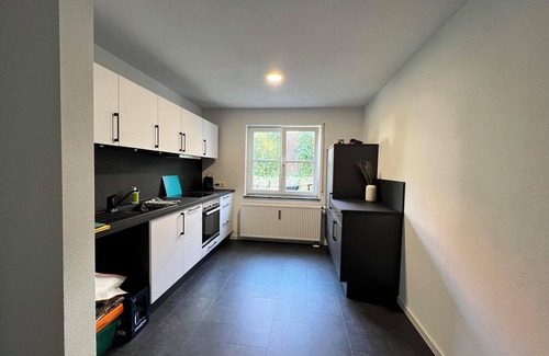 Waggershausen Apartment | Apartment 'LO Ferienwohnung' with Terrace & Wi-Fi