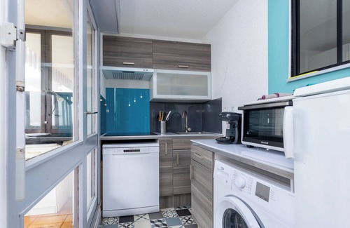 Le Penon Apartment | Apartment "Location Noly" with Sea View, Private Terrace & Wi-Fi