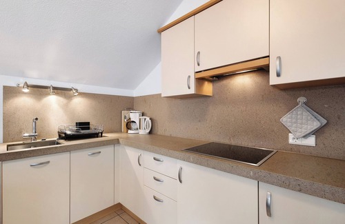 Campo Tures Apartment | Apartment 'Loderhof Sternenhimmel' with Mountain View, Shared Garden and Wi-Fi