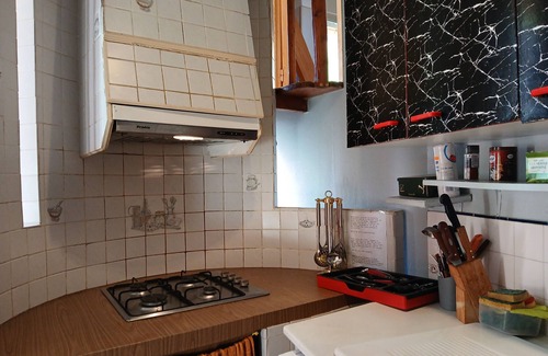 Noailles Apartment | Apartment 'Loft Americain Centre Ville' with Wi-Fi